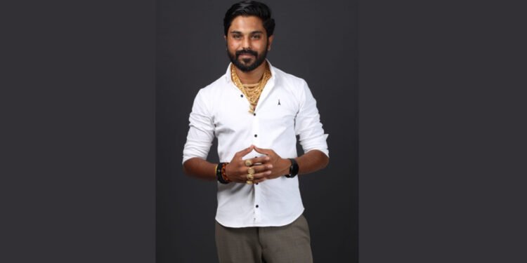 Rahul Borole, a young and dynamic social worker and politician, gained widespread recognition for his philanthropic work around Aurangabad