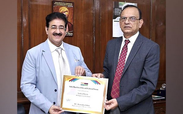 High Commissioner Dillum and Media Personality Sandeep Marwah Unveil the Indo Mauritius Film and Cultural Forum