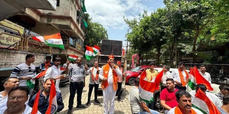 MLA of Udhna constituency Manubhai Patel takes out rally, pledges to plant 1.11 lakh saplings on Independence Day